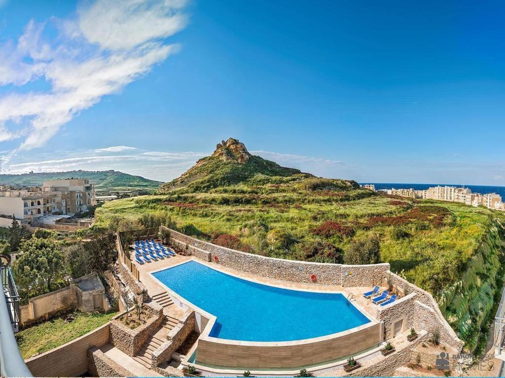 Marsalforn Your Room, Your Apartment, Your Shared Pool מראה חיצוני תמונה