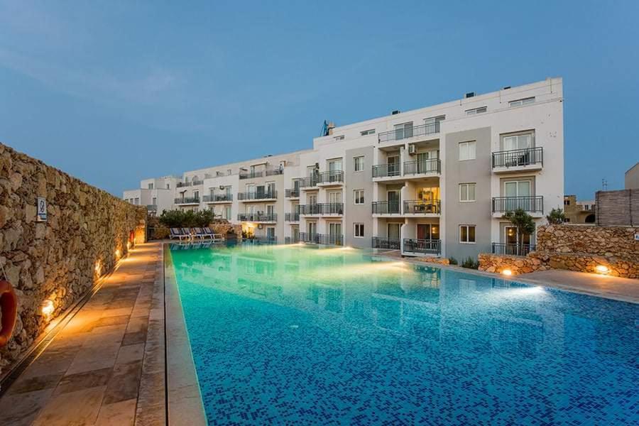 Marsalforn Your Room, Your Apartment, Your Shared Pool מראה חיצוני תמונה